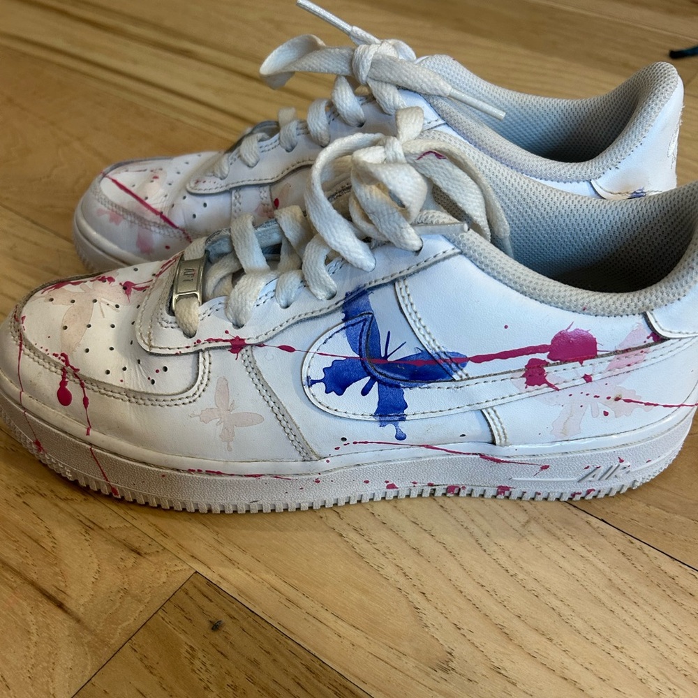 Nike Air Force 1 size 6 youth